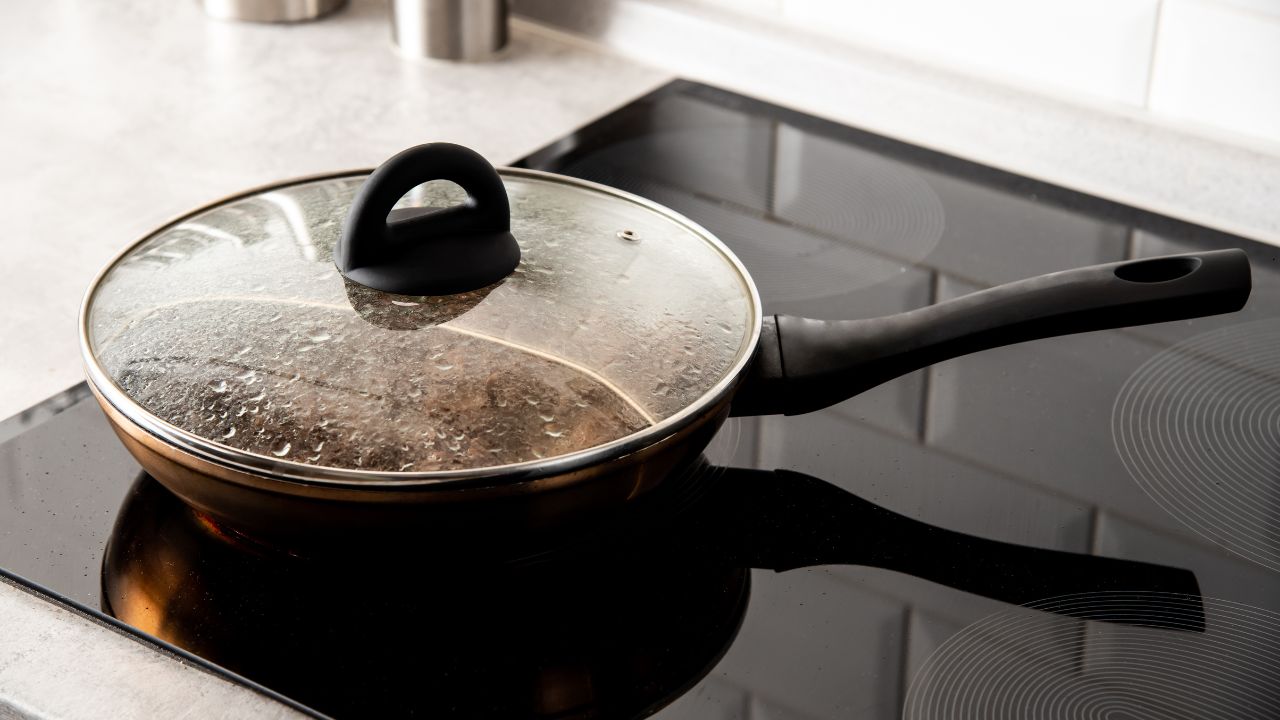 Beste Hapjespan Inductie Met Deskel